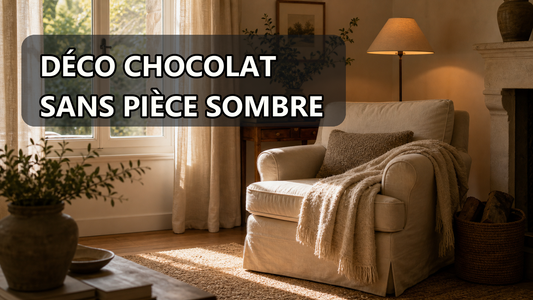 Salon chaleureux en déco chocolat 2026 avec canapé clair, tapis texturé et bois foncé.