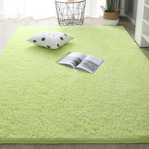Alfombra de pelo largo verde claro — 50x80cm